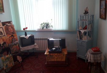  Выставка "Мамина пластинка".
