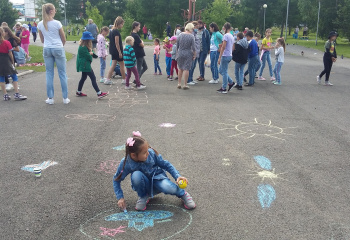  «Пусть всегда будет солнце». 