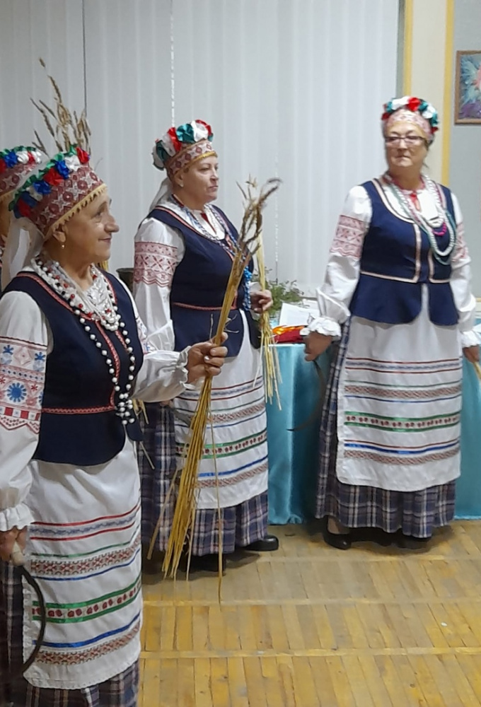 "Дожинки" в музее.