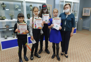 Подведение итогов конкурса детских рисунков "День учителя!"