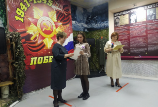 Торжественное вручение БЛАГОДАРСТВЕННЫХ ПИСЕМ.