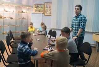 Занятие в Школе палеонтологии "Хочу знать"