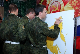"День в музее для российских кадет"